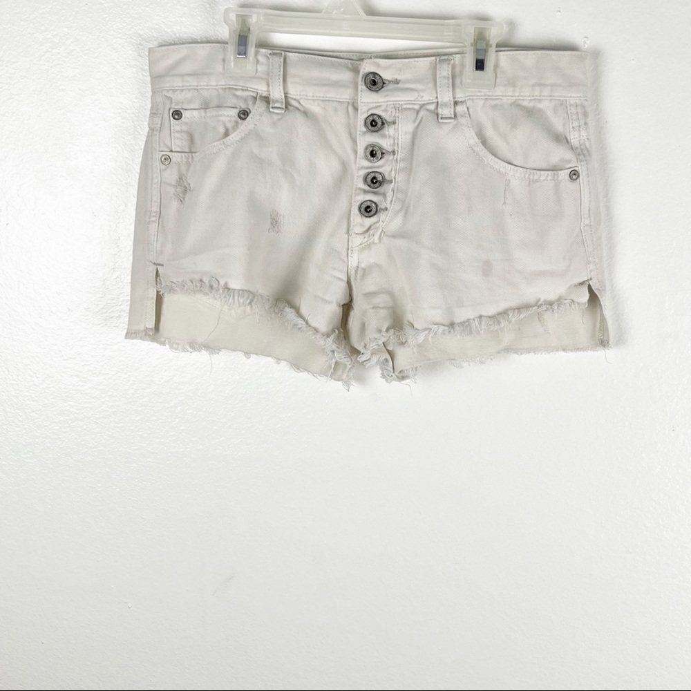 FREE PEOPLE Off White Exposed Button Fly Cut Off Frayed Hem Shorts, Size 26